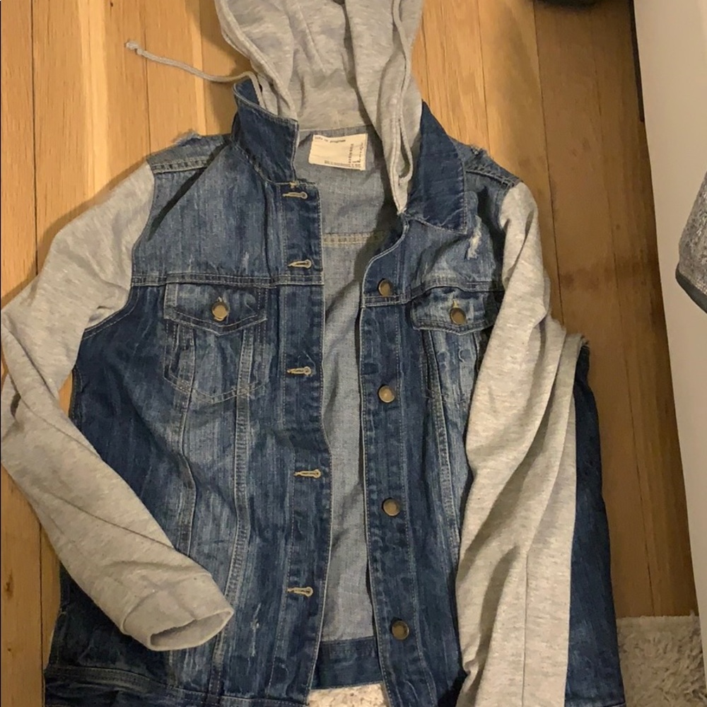 Jean jacket / sweatshirt